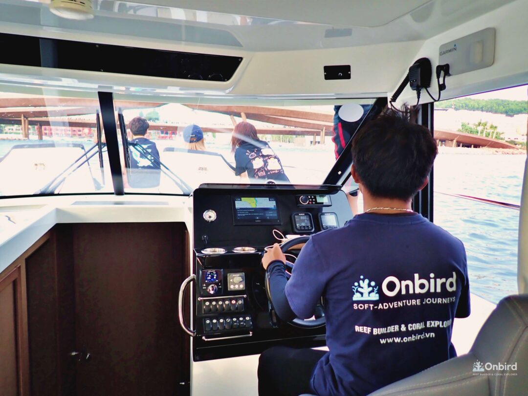 Phu Quoc private yacht parker monaco 110 fly