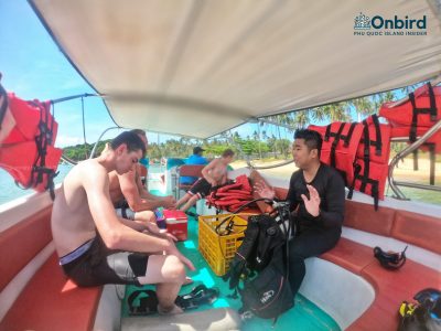 Private-scuba-diving-trip-to-explore-Phu-Quoc-coral-reefs-by-speedboat-