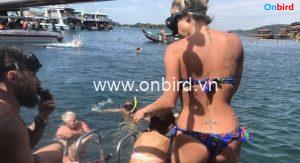 Image of the crowd at one of snorkeling spots - An ordinary day’s image in South Phu Quoc if you join snorkeling trips - Phu Quoc things to do - Phu Quoc avoid the crowd - Phu Quoc island guide