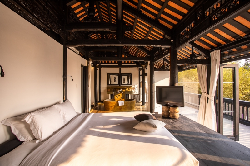 A corner of a room within Chen Sea's villa offers a glimpse of its tranquil and elegant ambiance.