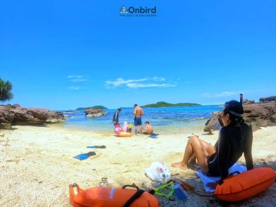 Snorkeling pinic trip in Phu Quoc Island to explore coral reefs