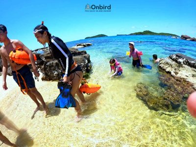 Snorkeling pinic trip in Phu Quoc Island to explore coral reefs