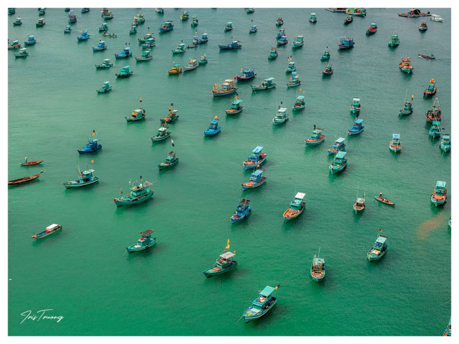 Vẻ đẹp của Hòn Thơm từ trên cao