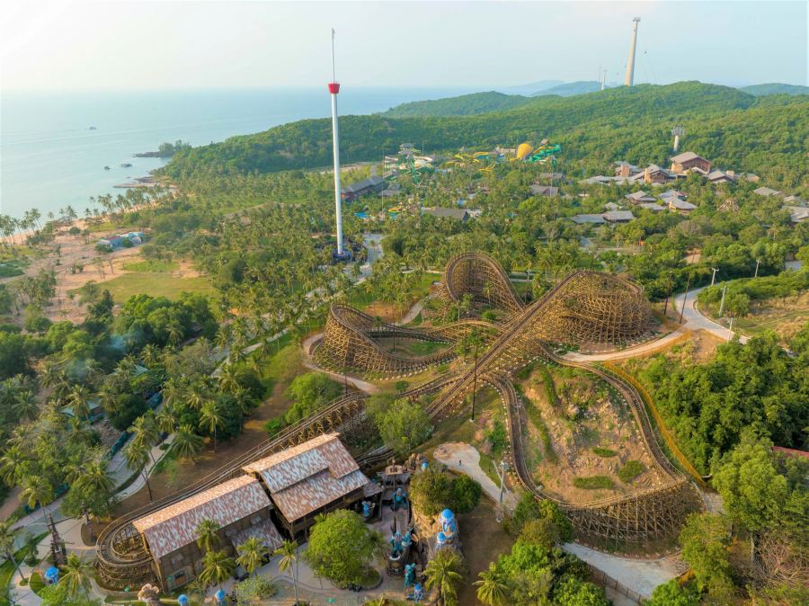 A corner of Hon Thom theme park