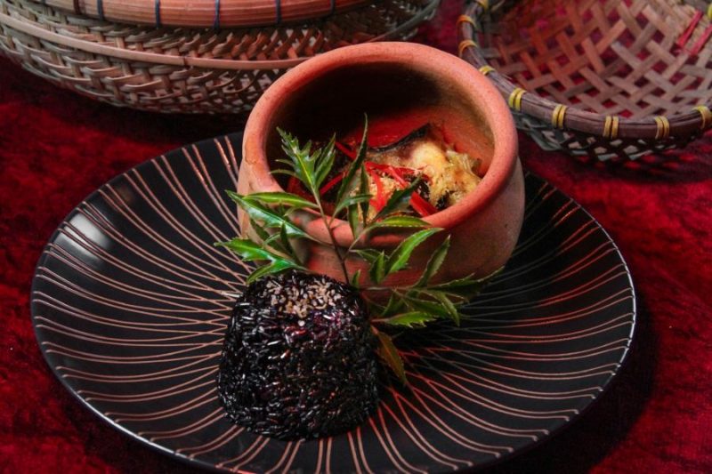 Phu Quoc Water Pupper Show and dinner