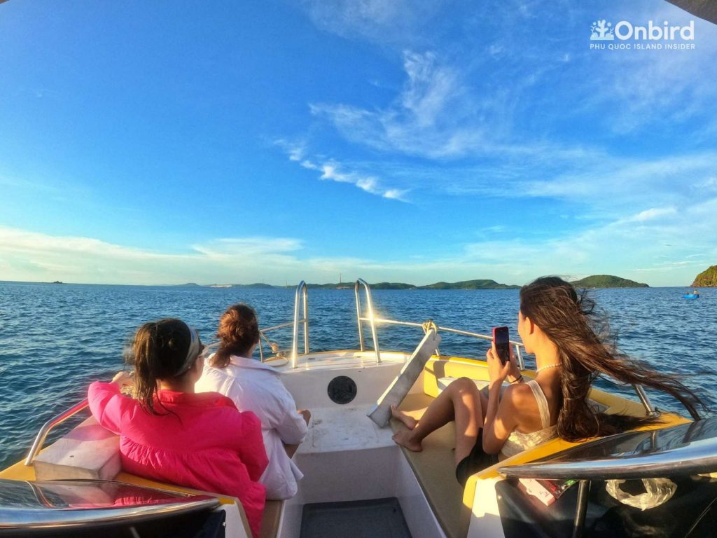 An amazing speedboat ride to finish the small-group snorkeling trip up