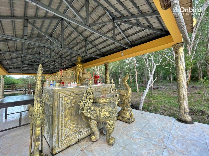 Den Tho Nguyen Trung Truc Temple Cua Can (18)