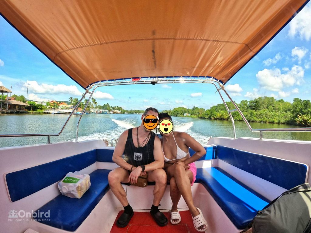 The couple enjoy the smooth speed boat ride to see the idyllic image of Phu Quoc