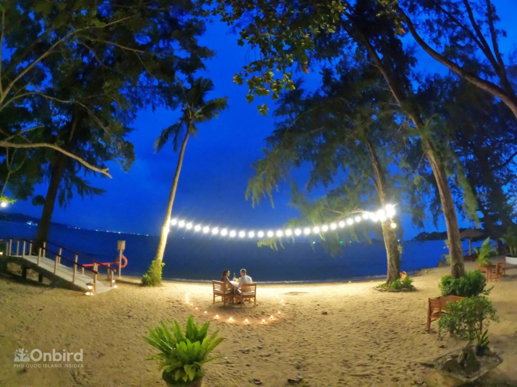 Romantic propose by the sea at a private beach