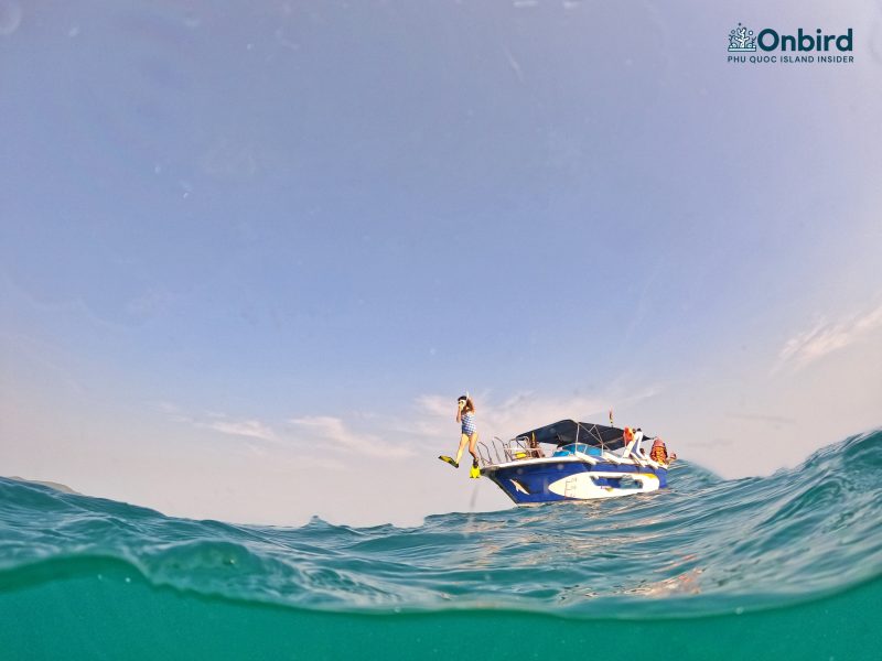 스피드 보트를 타고 푸꾸옥의 산호초를 찾아보는 소규모 스노클링 (최대 6-8명)