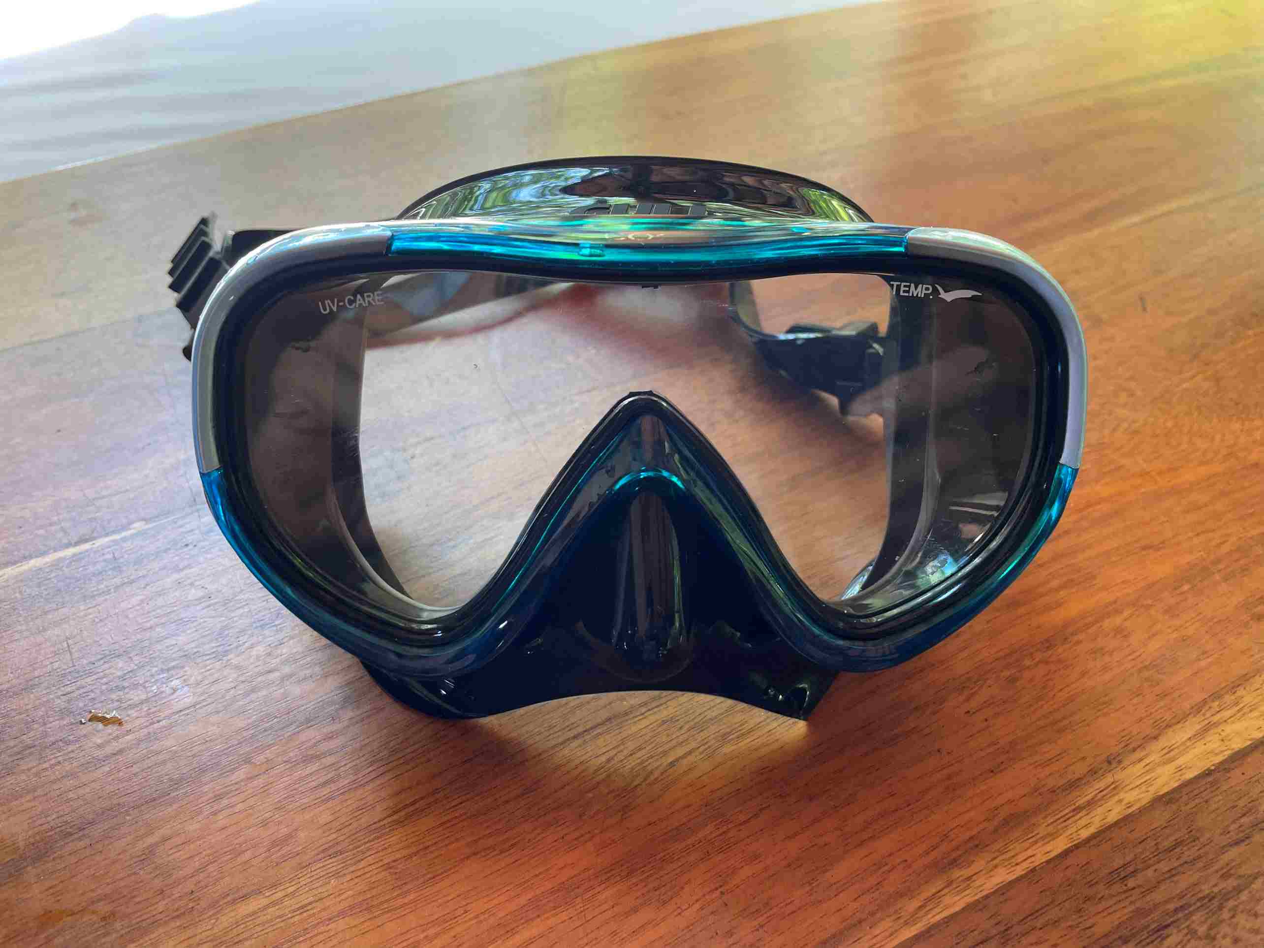 High-end UV diving mask