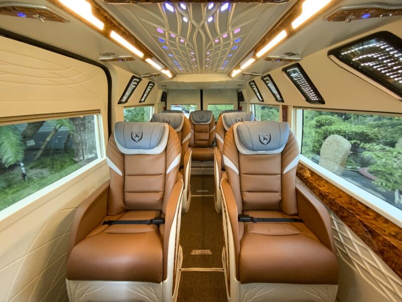 Ford Transit Limousine 2021