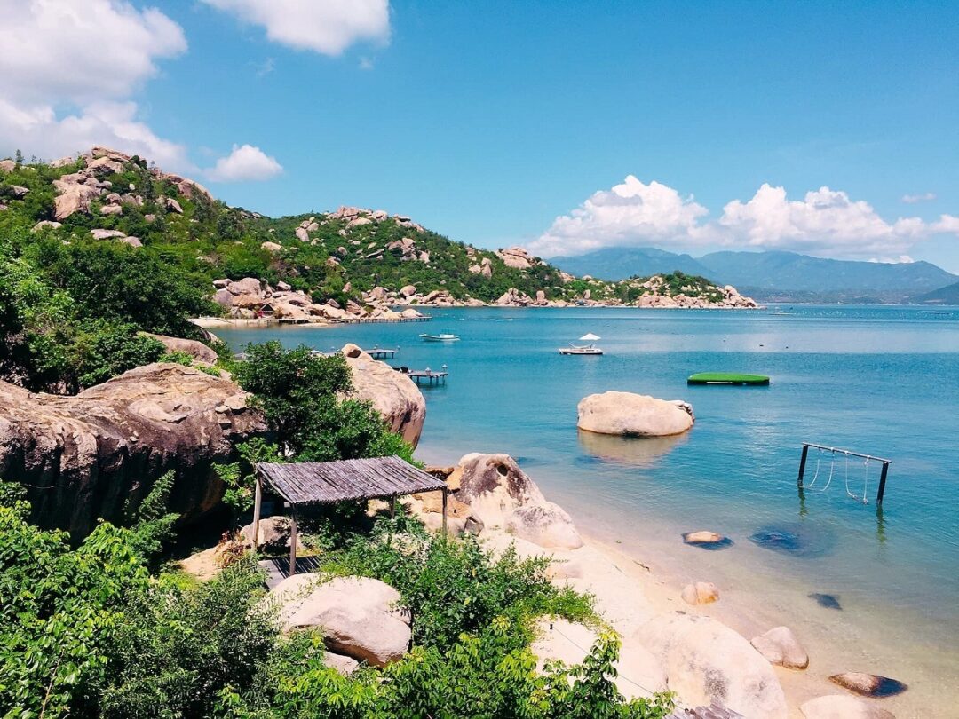 Binh Lap, Cam Ranh, Khanh Hoa - Vietnam Private Jet Flight Company