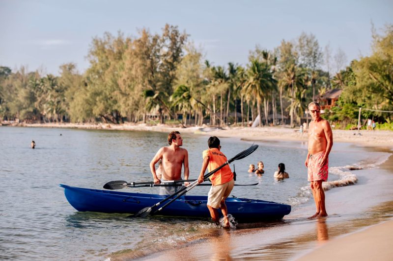The beach stretches over 1 km at the resort - Source: Onbird