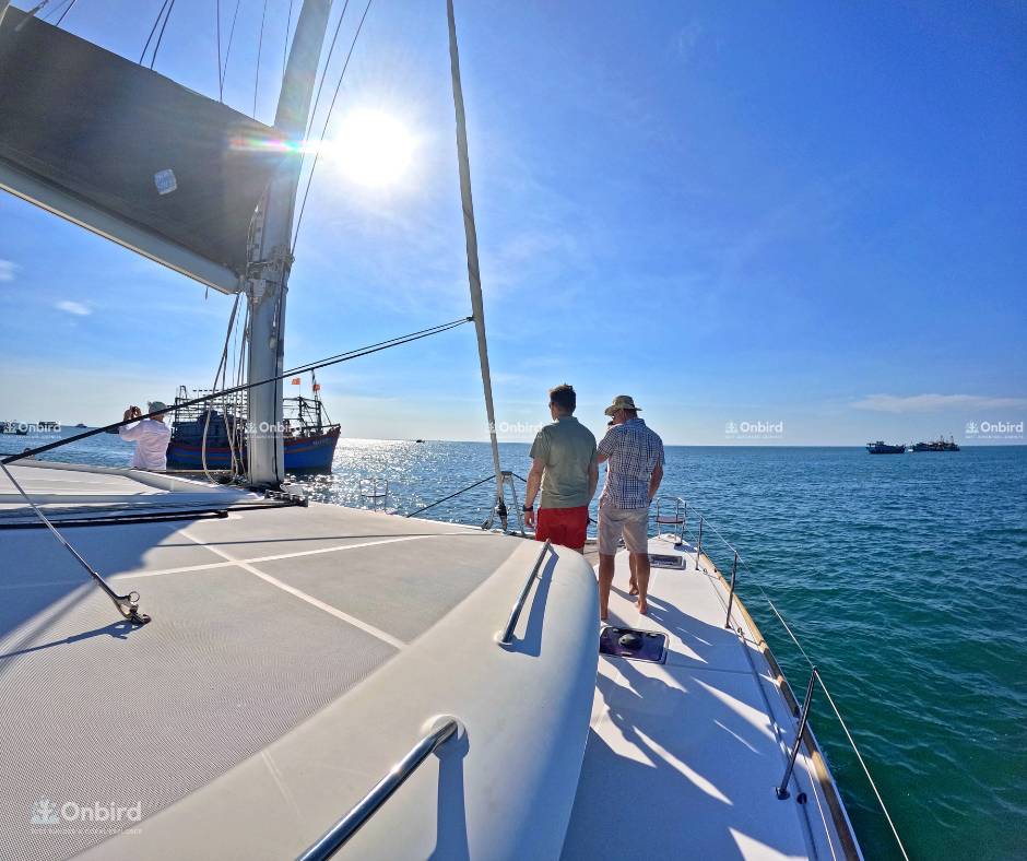 Lộ trình di chuyển tránh điểm đông người, đảm báo chuyến đi riêng tư và trọn vẹn.