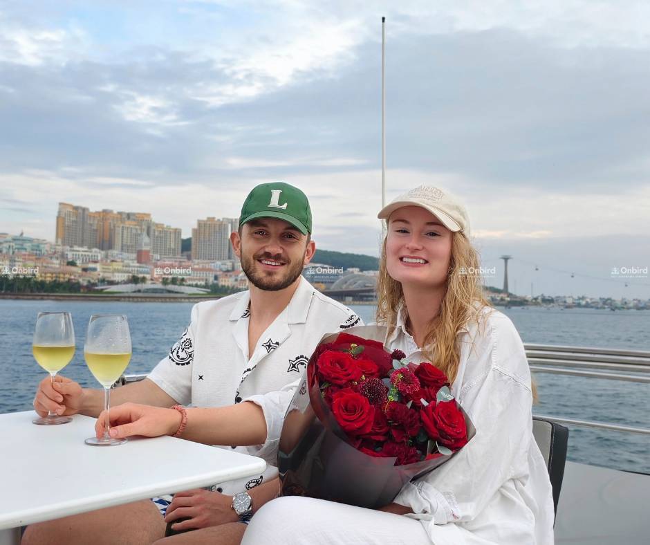 Trải nghiệm du thuyền tại Onbird có thể đáp ứng nhu cầu của đa dạng các nhóm khách