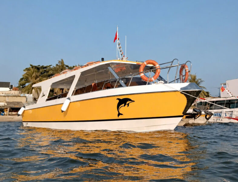 OnBird's open deck SB speedboat for safety island hopping and snorkeling tour in Phu Quoc Island Vietnam