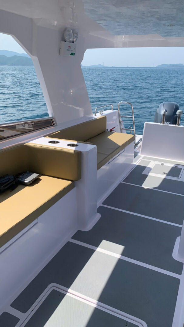 OnBird speedboat fleet for safety and comfortable travel, island, snorkeling tour